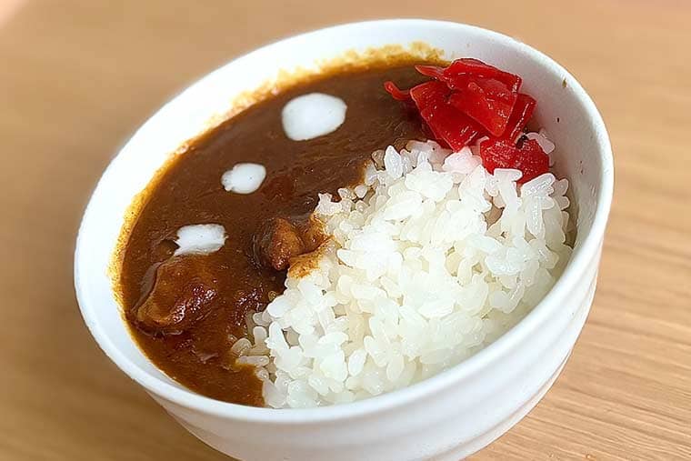 メインメニュー限定のお供ミニカレー