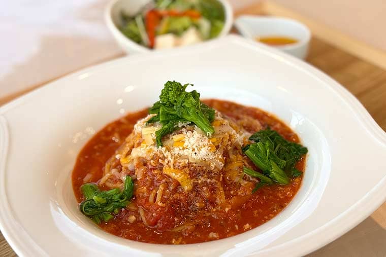 ４種のチーズのガーリックトマトパスタ