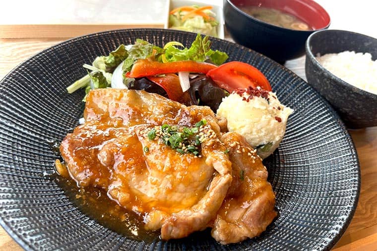 「常陸の輝き」の生姜焼き